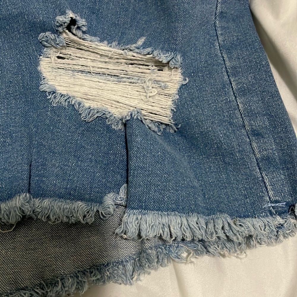 NWT- Wrangler- 33/16. Relaxed Fit - Picture 5 of 9